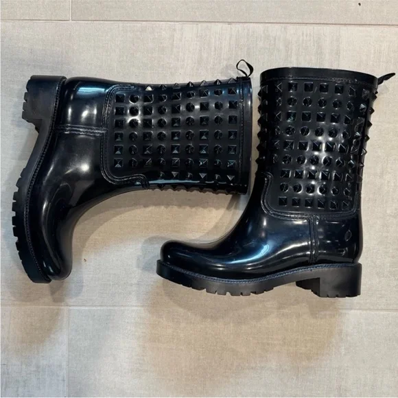 Capelli studded rain boot in black. - Picture 3 of 7